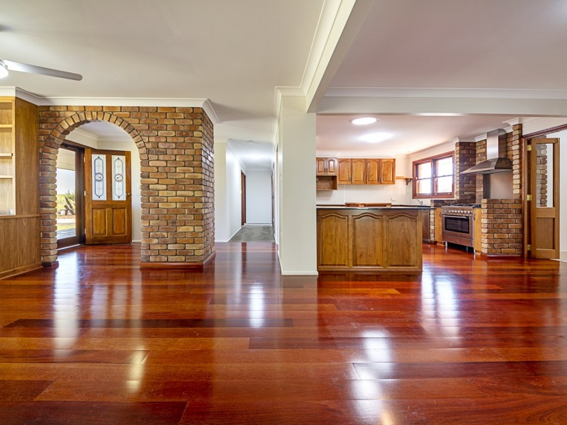 2 South Street, Allora QLD 4362