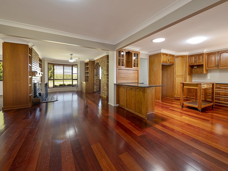 2 South Street, Allora QLD 4362