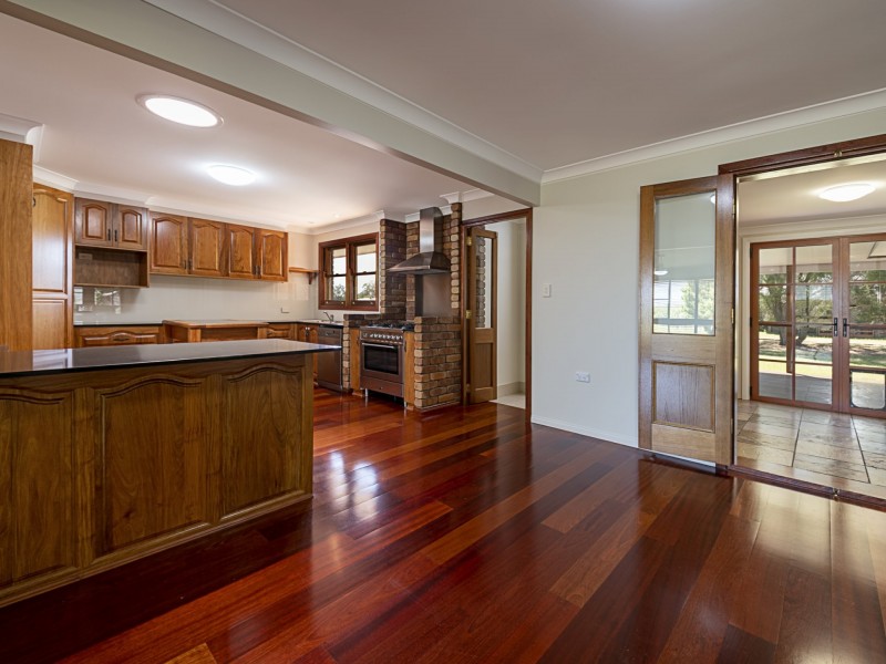 2 South Street, Allora QLD 4362