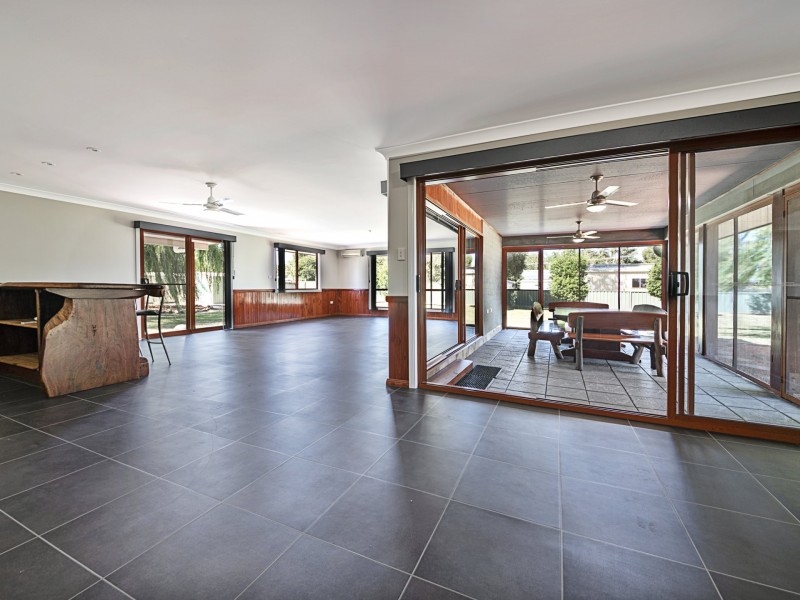 2 South Street, Allora QLD 4362