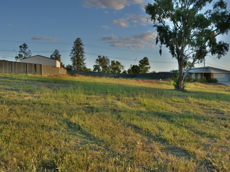 20 Pera Crescent, Warwick QLD 4370