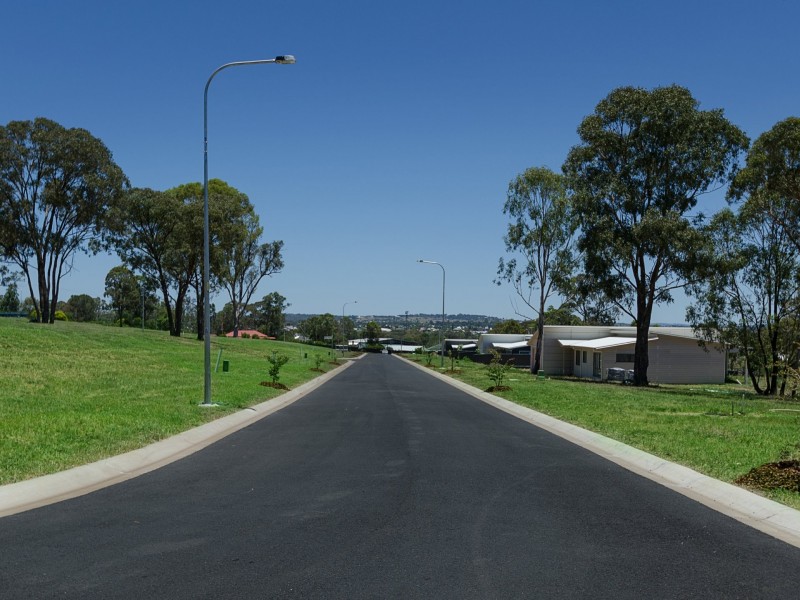 20 Pera Crescent, Warwick QLD 4370