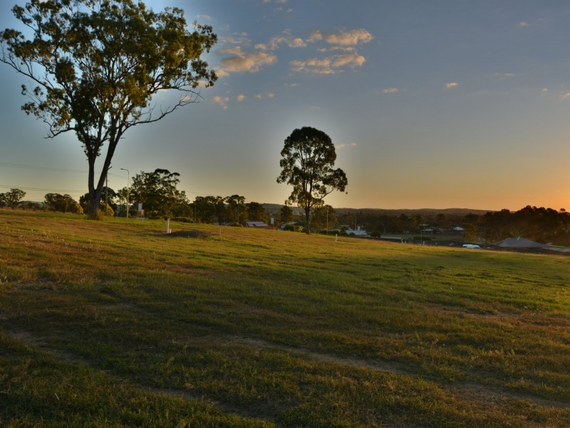 13 Pera Crescent, Warwick QLD 4370