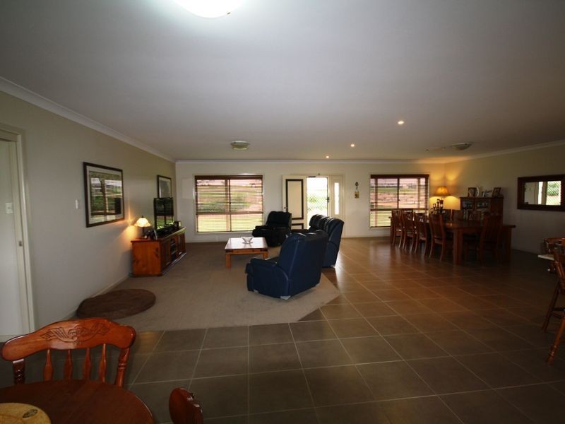 16 Condavale Drive, Warwick QLD 4370