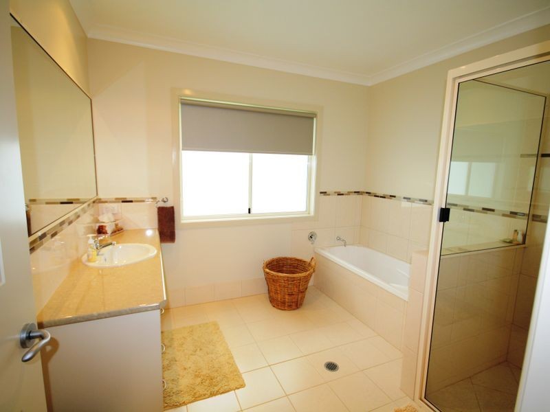16 Condavale Drive, Warwick QLD 4370