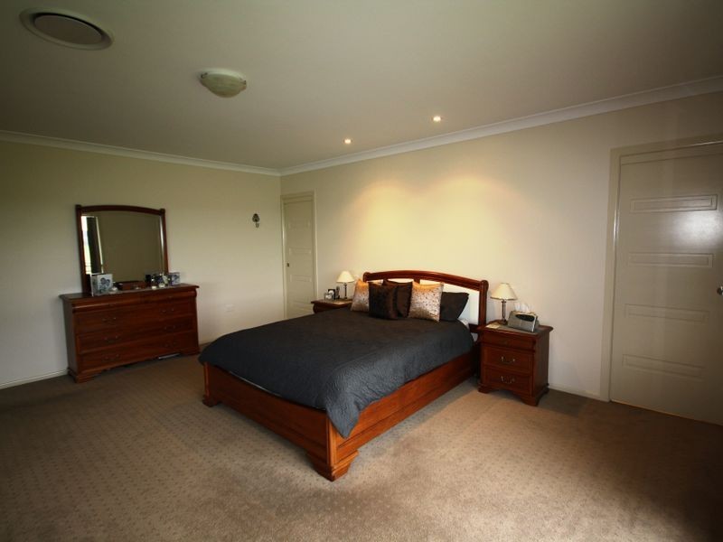 16 Condavale Drive, Warwick QLD 4370