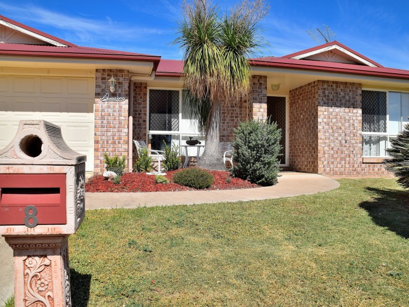 8 Johnson Street, Rosenthal Heights QLD 4370