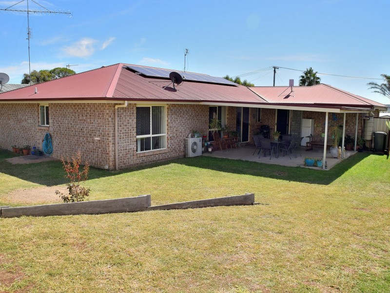 8 Johnson Street, Rosenthal Heights QLD 4370
