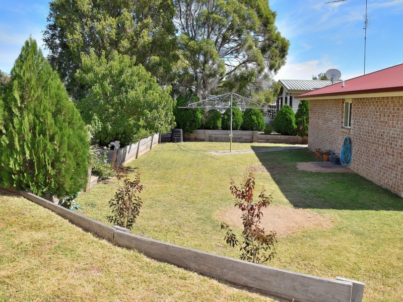 8 Johnson Street, Rosenthal Heights QLD 4370