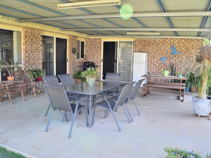 8 Johnson Street, Rosenthal Heights QLD 4370