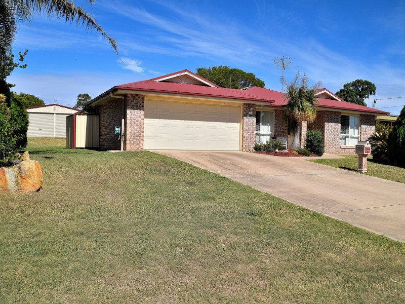8 Johnson Street, Rosenthal Heights QLD 4370
