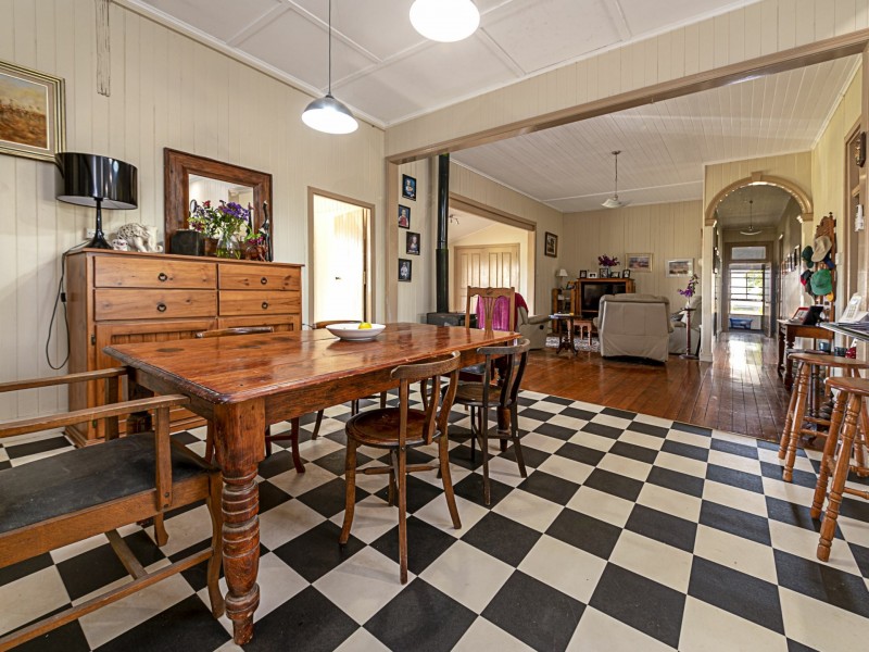 129 Lorenz Road, Clifton QLD 4361