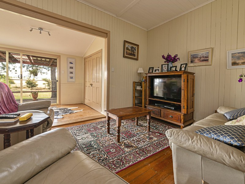 129 Lorenz Road, Clifton QLD 4361