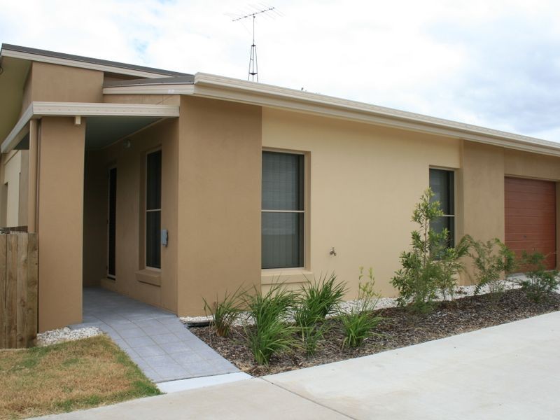 Unit 1- 9 Gore, Warwick QLD 4370