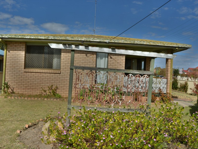 58 Wood Street, Warwick QLD 4370