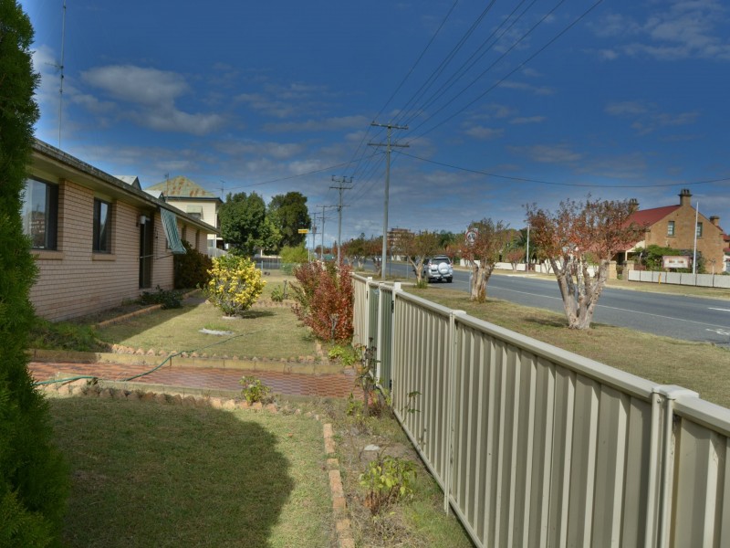 58 Wood Street, Warwick QLD 4370