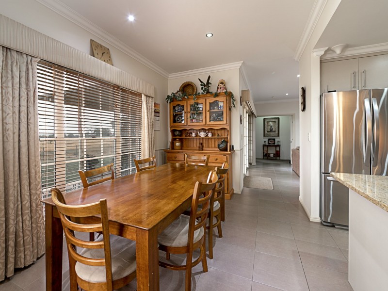 452 Glenvale Road, Leslie Dam QLD 4370