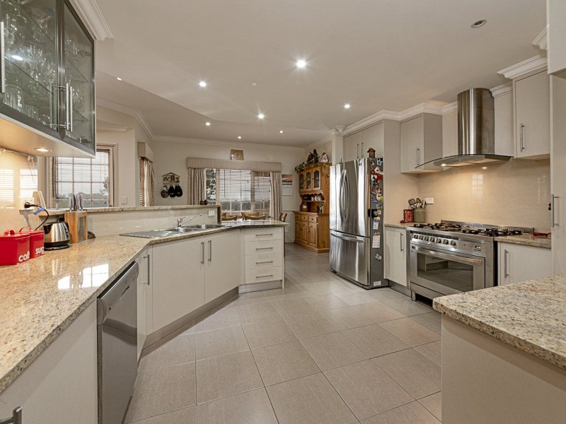 452 Glenvale Road, Leslie Dam QLD 4370