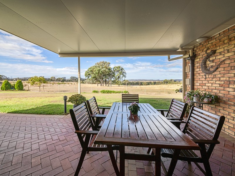 452 Glenvale Road, Leslie Dam QLD 4370