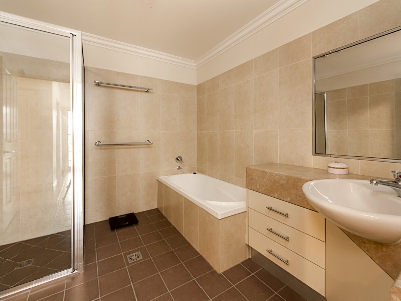 452 Glenvale Road, Leslie Dam QLD 4370