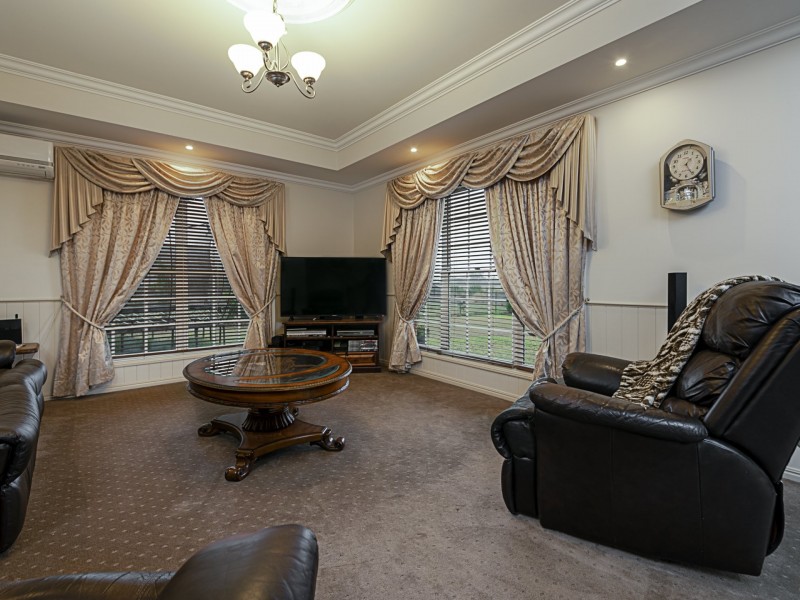 452 Glenvale Road, Leslie Dam QLD 4370