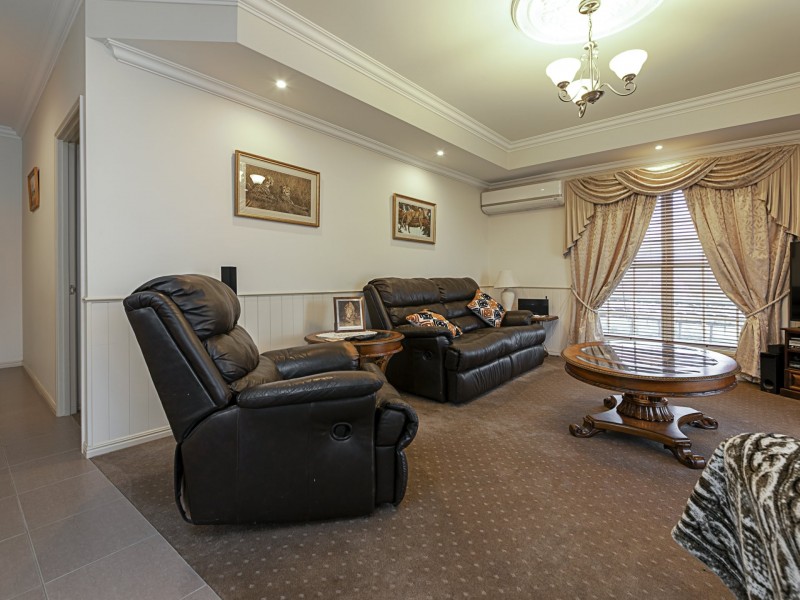 452 Glenvale Road, Leslie Dam QLD 4370