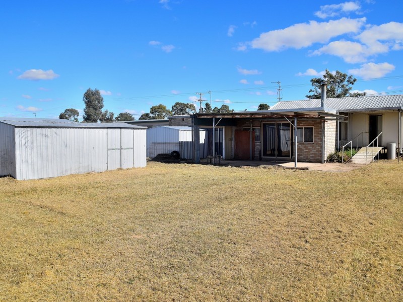 66 Donald Street, Leyburn QLD 4365