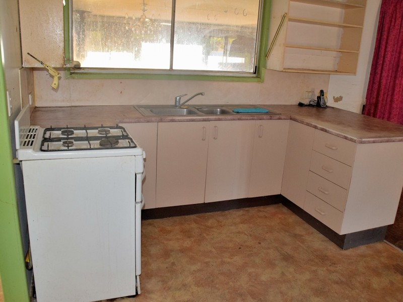 66 Donald Street, Leyburn QLD 4365