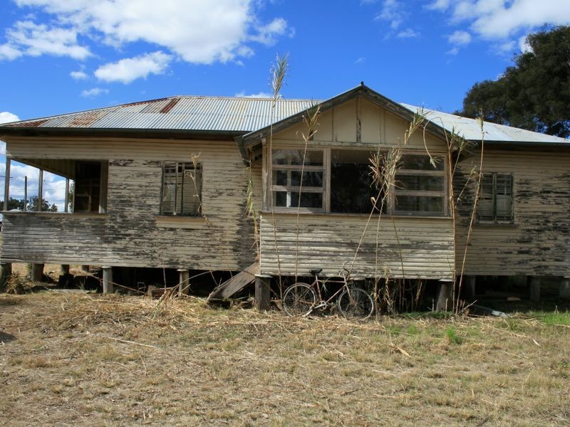 63 OXENHAM, Warwick QLD 4370