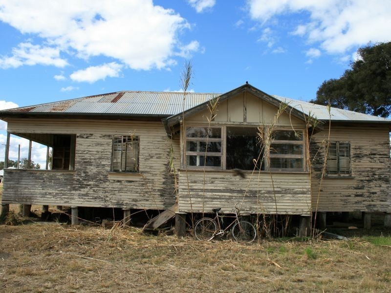 63 OXENHAM, Warwick QLD 4370