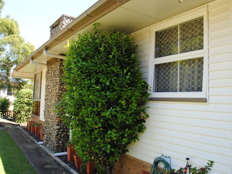 93 Locke Street, Warwick QLD 4370