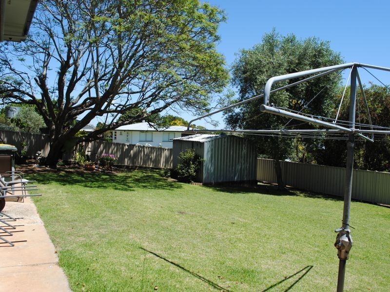 93 Locke Street, Warwick QLD 4370