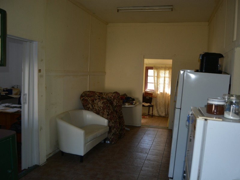 20 Wallace st, Warwick QLD 4370