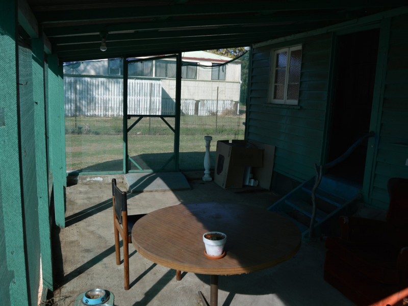 20 Wallace st, Warwick QLD 4370