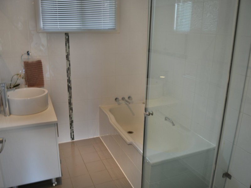 15a Weewondilla Road, Warwick QLD 4370