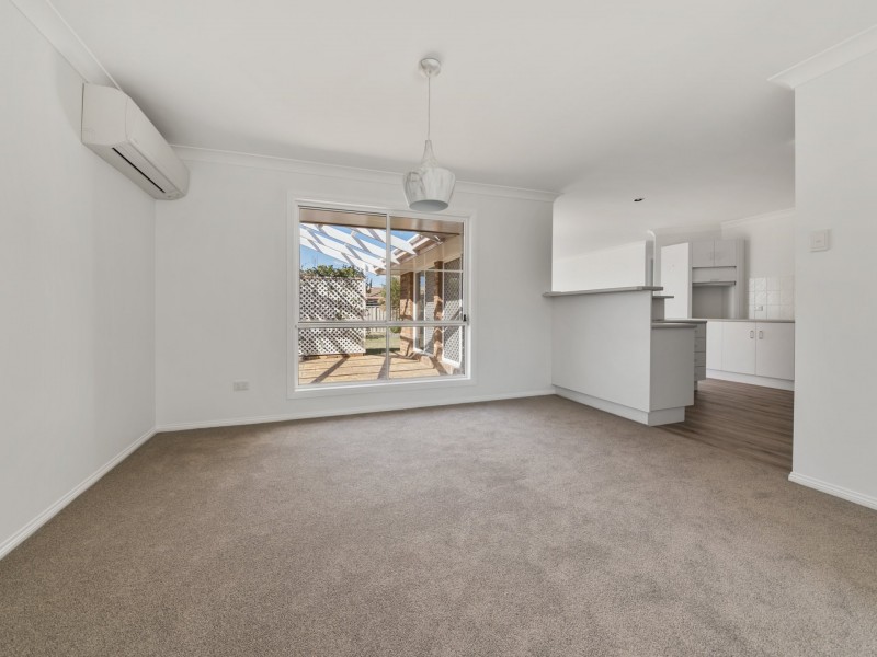 12 Golf Links Avenue, Warwick QLD 4370