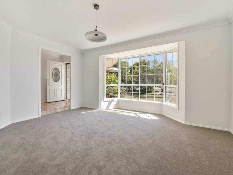 12 Golf Links Avenue, Warwick QLD 4370