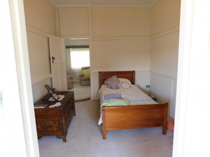 81 Pratten Street, Warwick QLD 4370