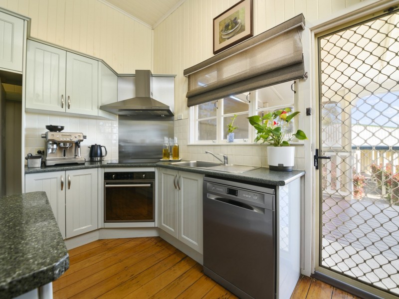 730 Glenvale Road, Leslie Dam QLD 4370