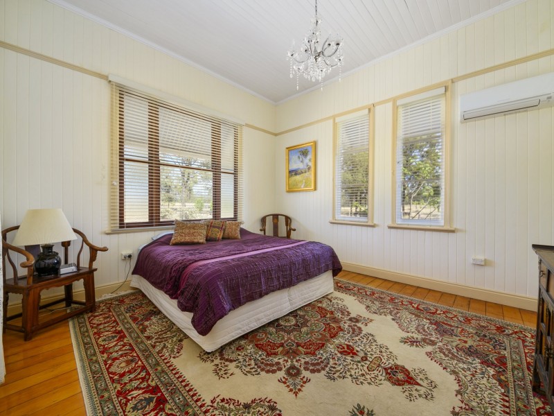 730 Glenvale Road, Leslie Dam QLD 4370