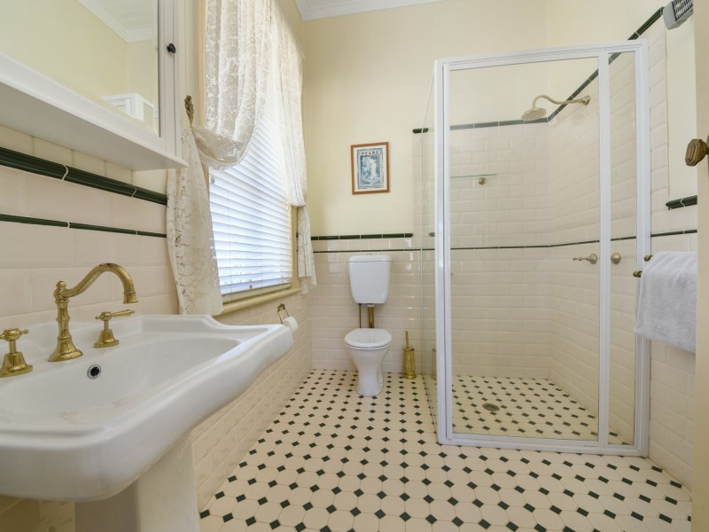 730 Glenvale Road, Leslie Dam QLD 4370