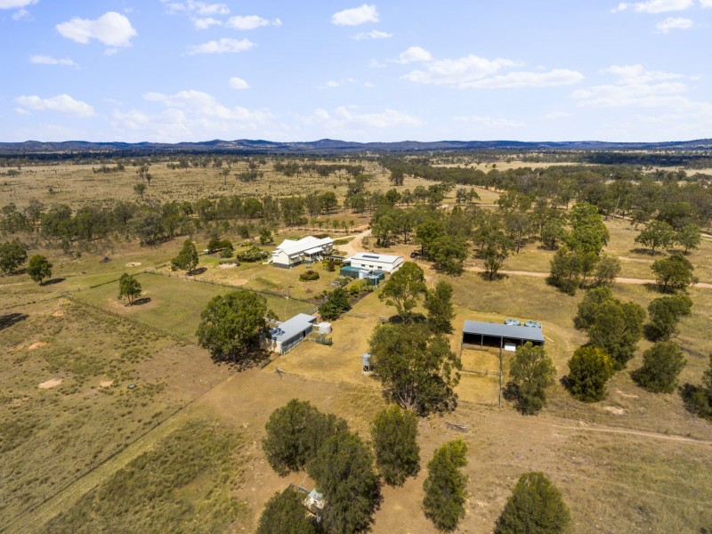 730 Glenvale Road, Leslie Dam QLD 4370