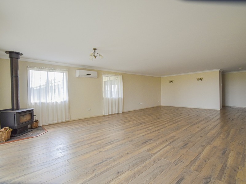 132 Wright Road, Mount Tabor QLD 4370