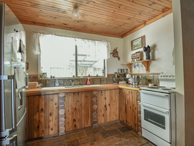 132 Wright Road, Mount Tabor QLD 4370