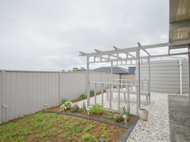 2 Derby Drive, Rosenthal Heights QLD 4370