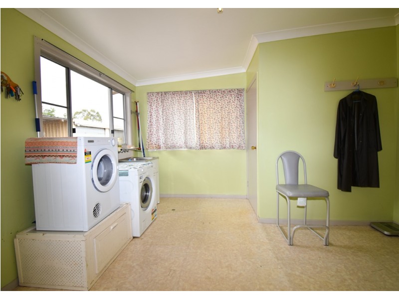 18 Yangan Road, Warwick QLD 4370 LJ Hooker Warwick Sold
