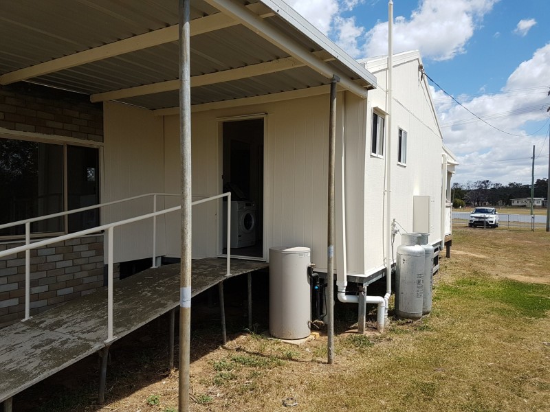 66 Donald Street, Leyburn QLD 4365