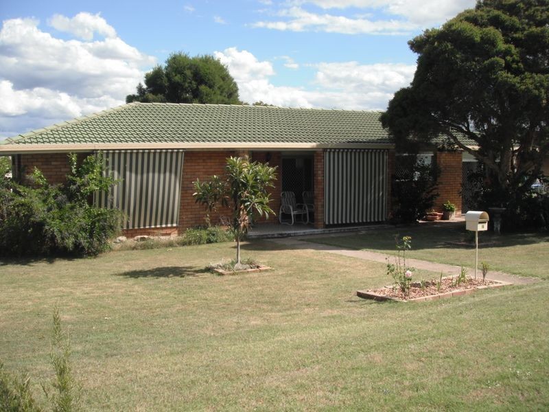 14 Gilbert Crescent, Warwick QLD 4370