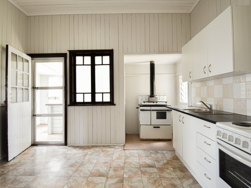 39A Lyons st, Warwick QLD 4370