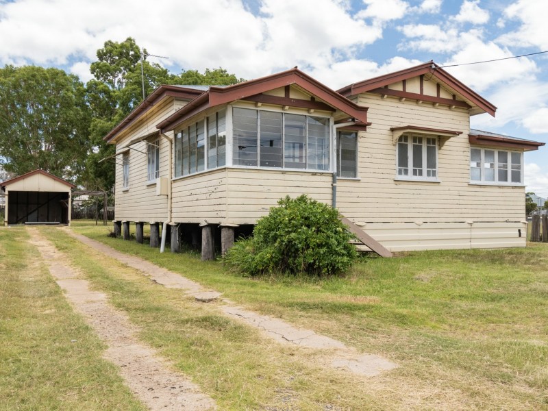 39A Lyons st, Warwick QLD 4370
